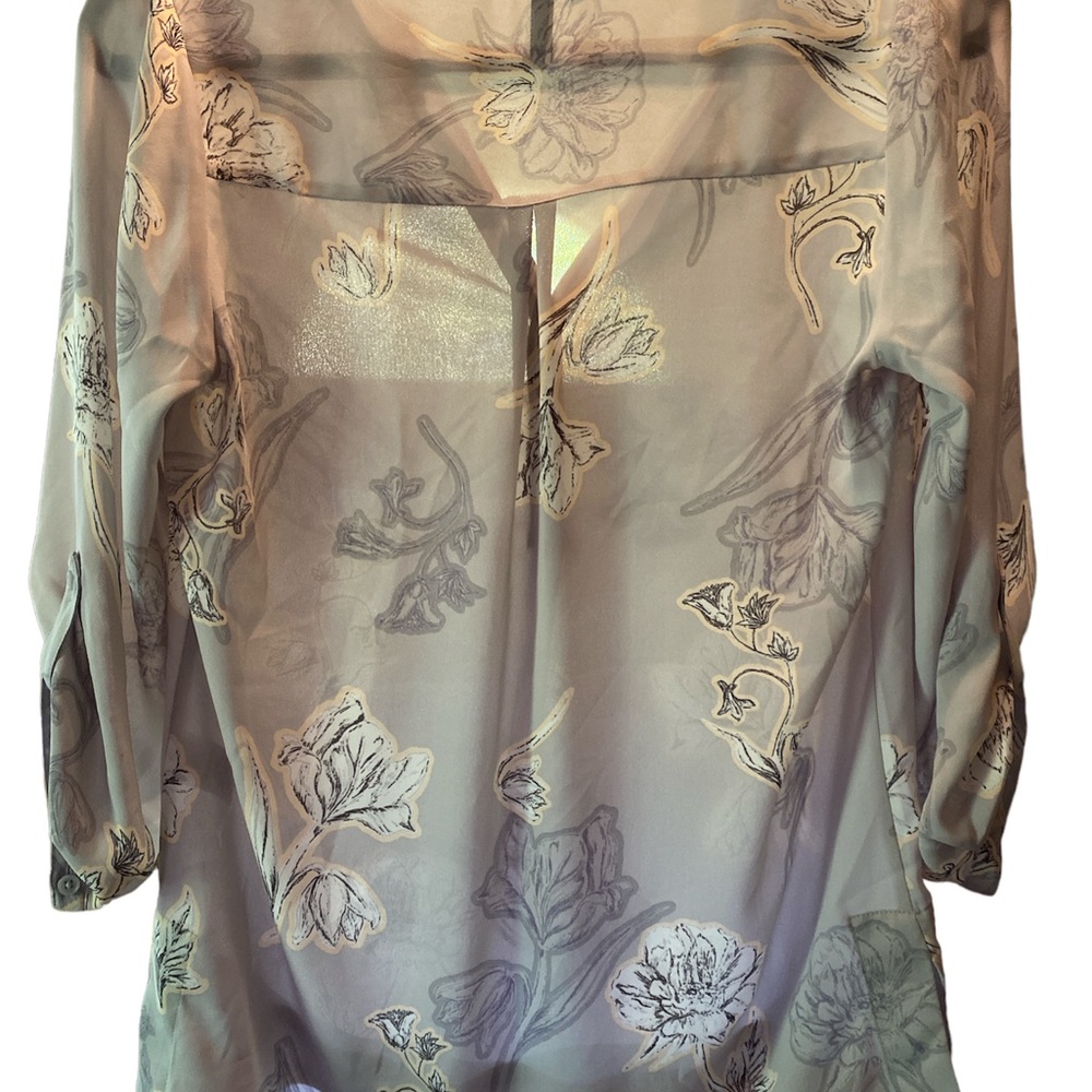 Maurices sheer blouse size XS - Picture 2 of 4